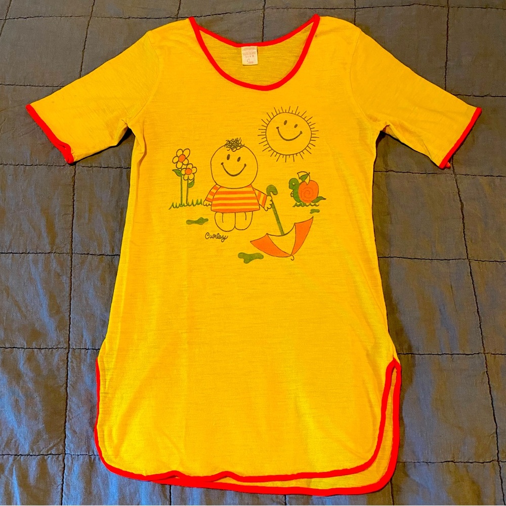 Vintage 70’s Sears Curley character t-shirt fits like a small